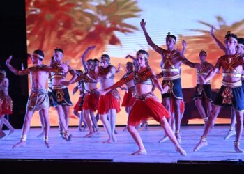 Egyptian-Russian youth focus on AI, conclude with song and dance