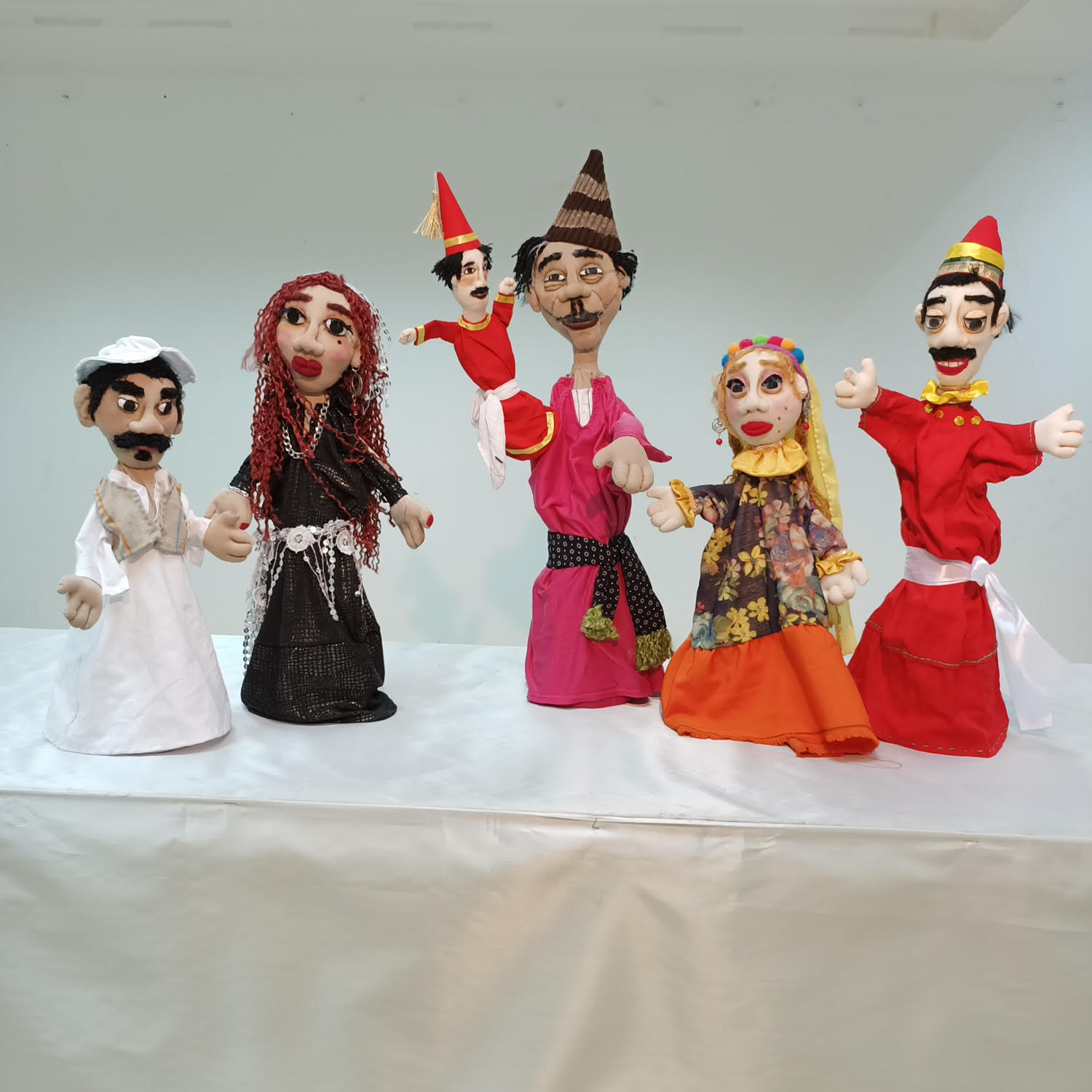 Aragouz: Kaleidoscope of puppets