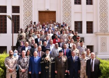 Pope receives Nasser Military Academy delegation