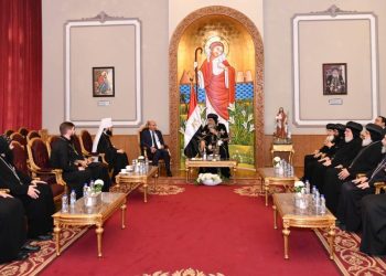 Russian Church honours Pope Tawadros with Order of Glory and Honour