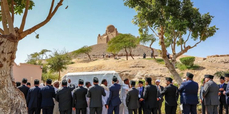 Prince Karim Aga Khan (1936 - 2025) laid to rest in Aswan