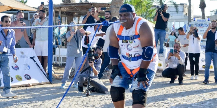 New world record for Egyptian teeth-ship-puller