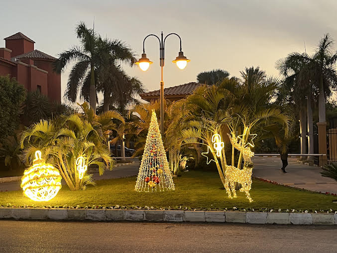 Christmas sparks up Cairo 